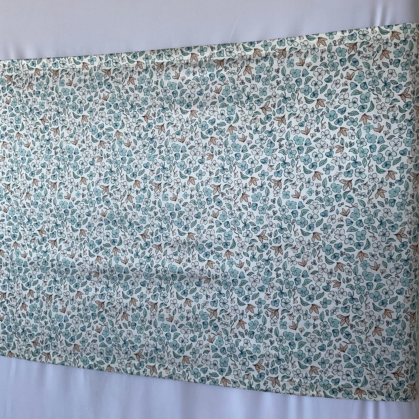 Ditsy Winter Blue Mulberry Silk Baby Cot Sleeve, cot slip (right angle shot) for Baby bald spots and Eczema relief