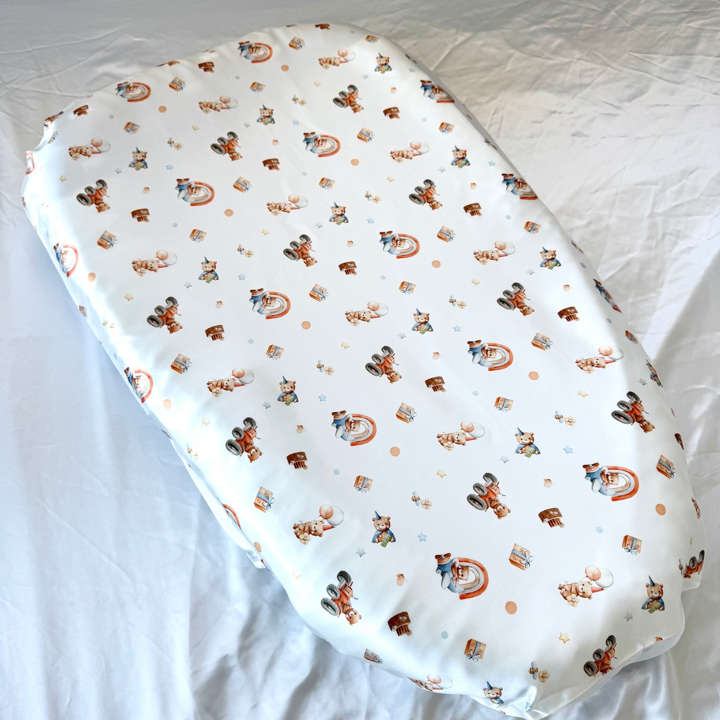 Mulberry Silk Baby Lounger Cover with cute bear pattern, fits Snuggle Me & Dock A Tot Deluxe, close up shot