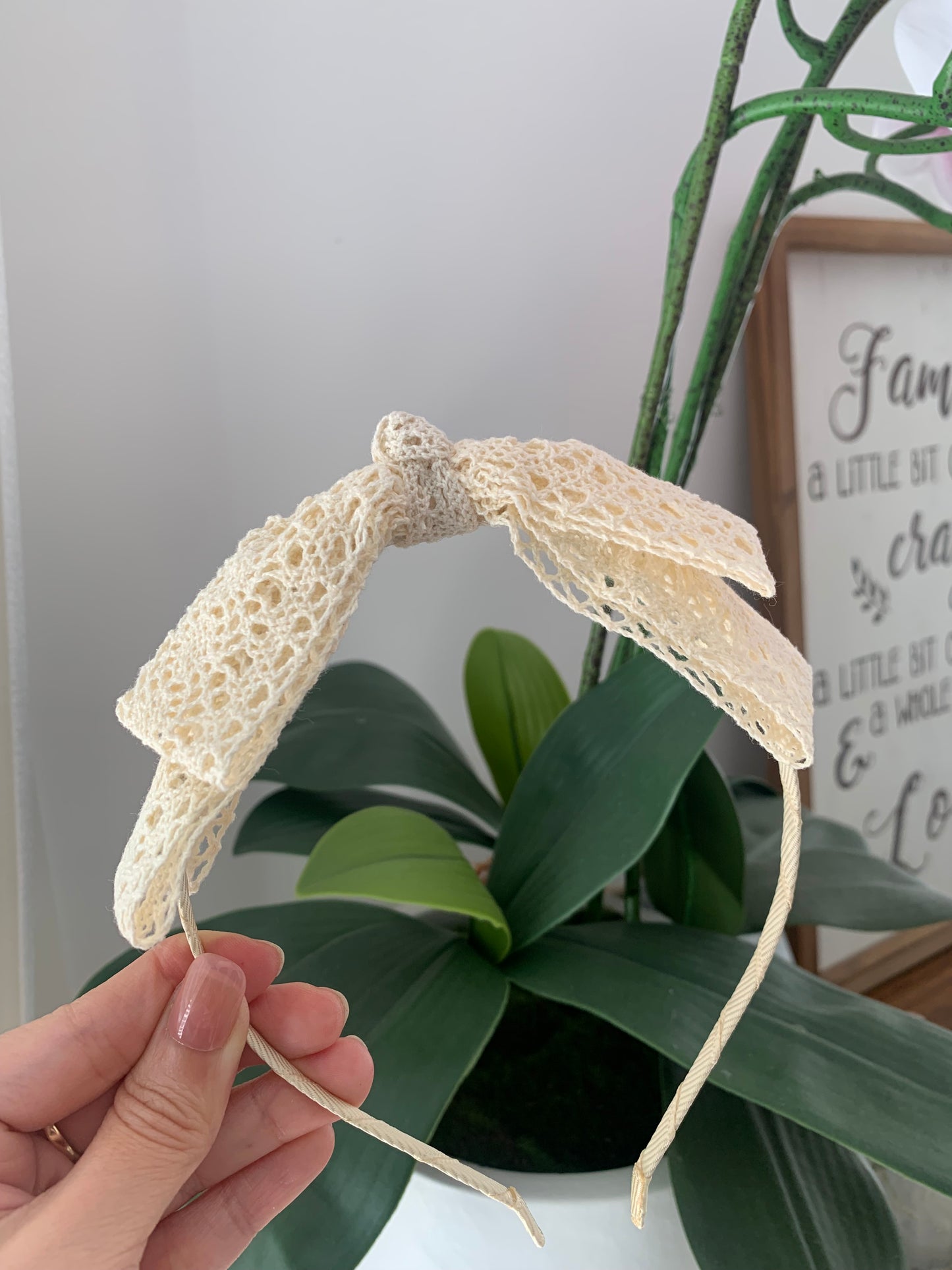 Romantic Lace Headband - Charlotte