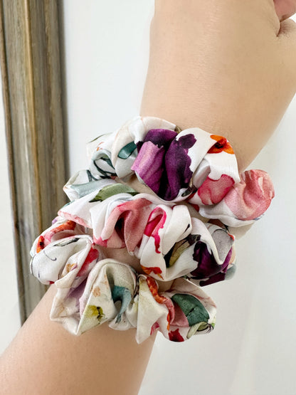 100% Mulberry Silk Scrunchie - Bella Florence