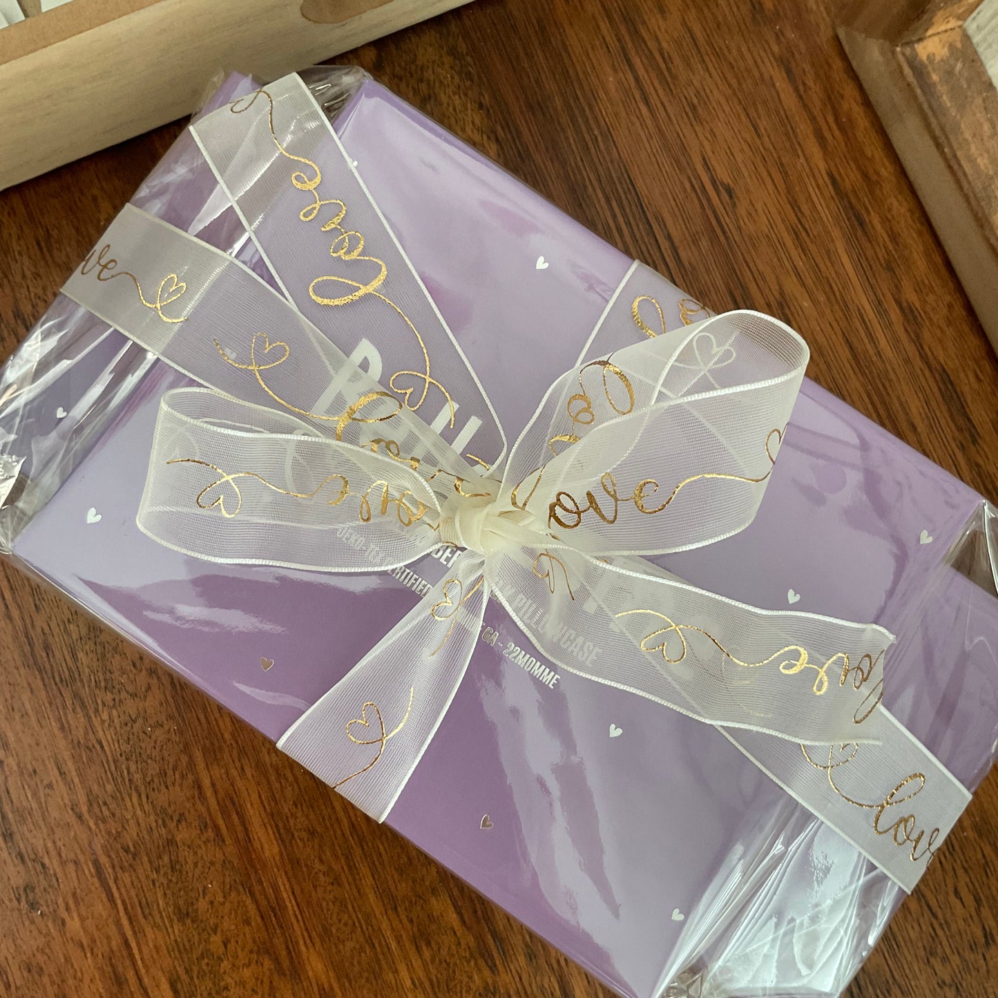 Gift wrapping