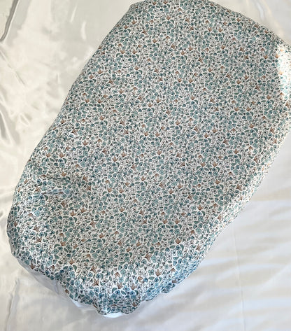 Mulberry Silk Baby Lounger Cover/ Bassinet Sheet - Ditsy Blue Winter