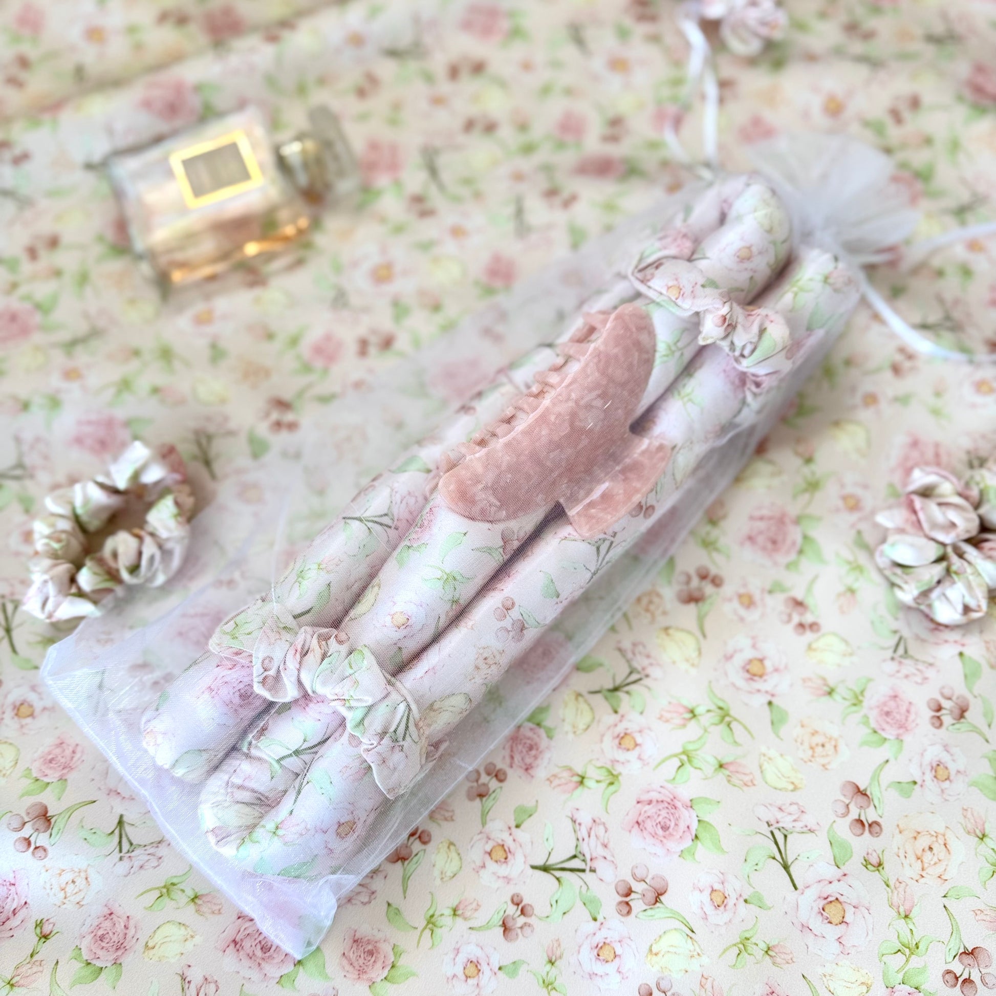 100% Mulberry Silk Hair Curler pink romantic rose pattern, no heat curler, in organza bag