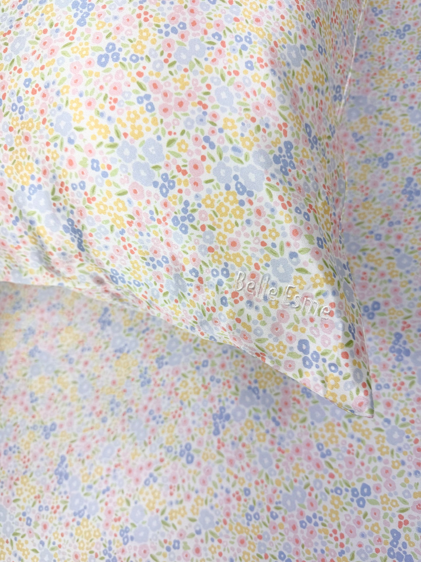 100% Mulberry Silk Pillowcase - Spring Meadow Blooms