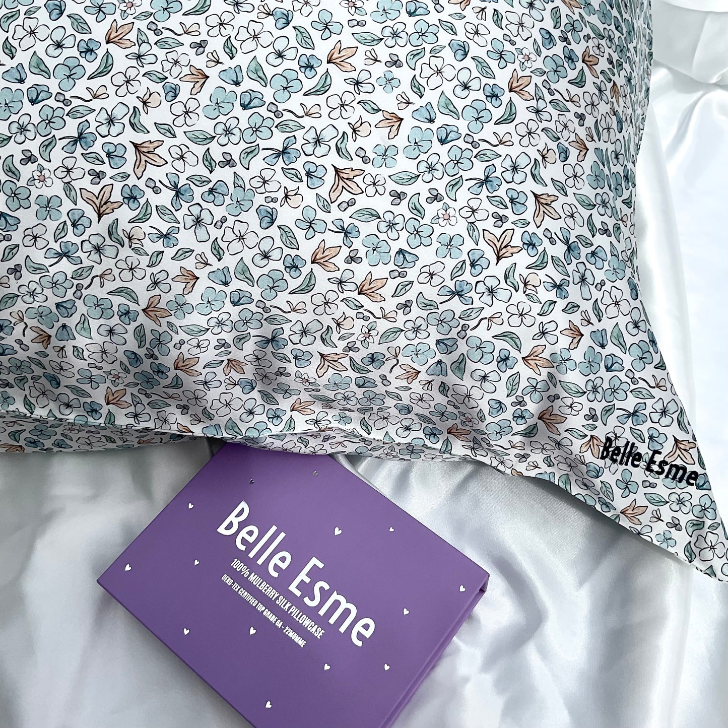 100% Mulberry Silk Pillowcase - Ditsy Blue Winter